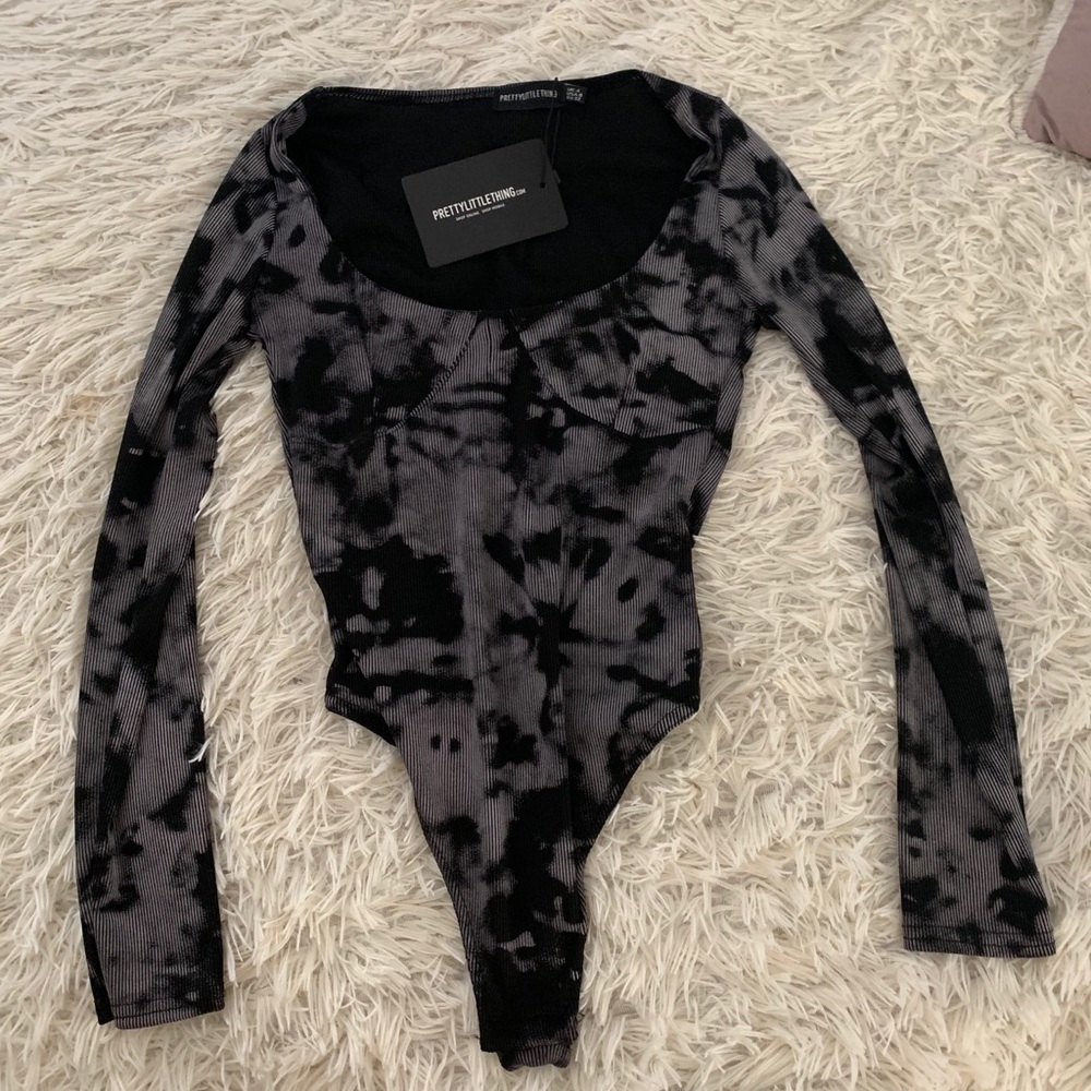 NWT prettylittlething bodysuit